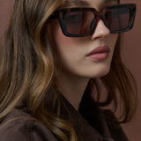 Gladdy Square Frame Sunglasses in Tort
