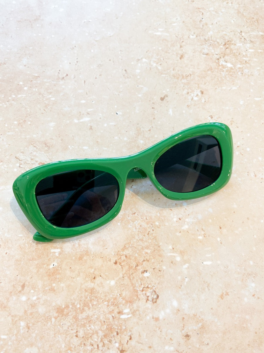 Tiarnie Retro Oval Sunglasses (2col)
