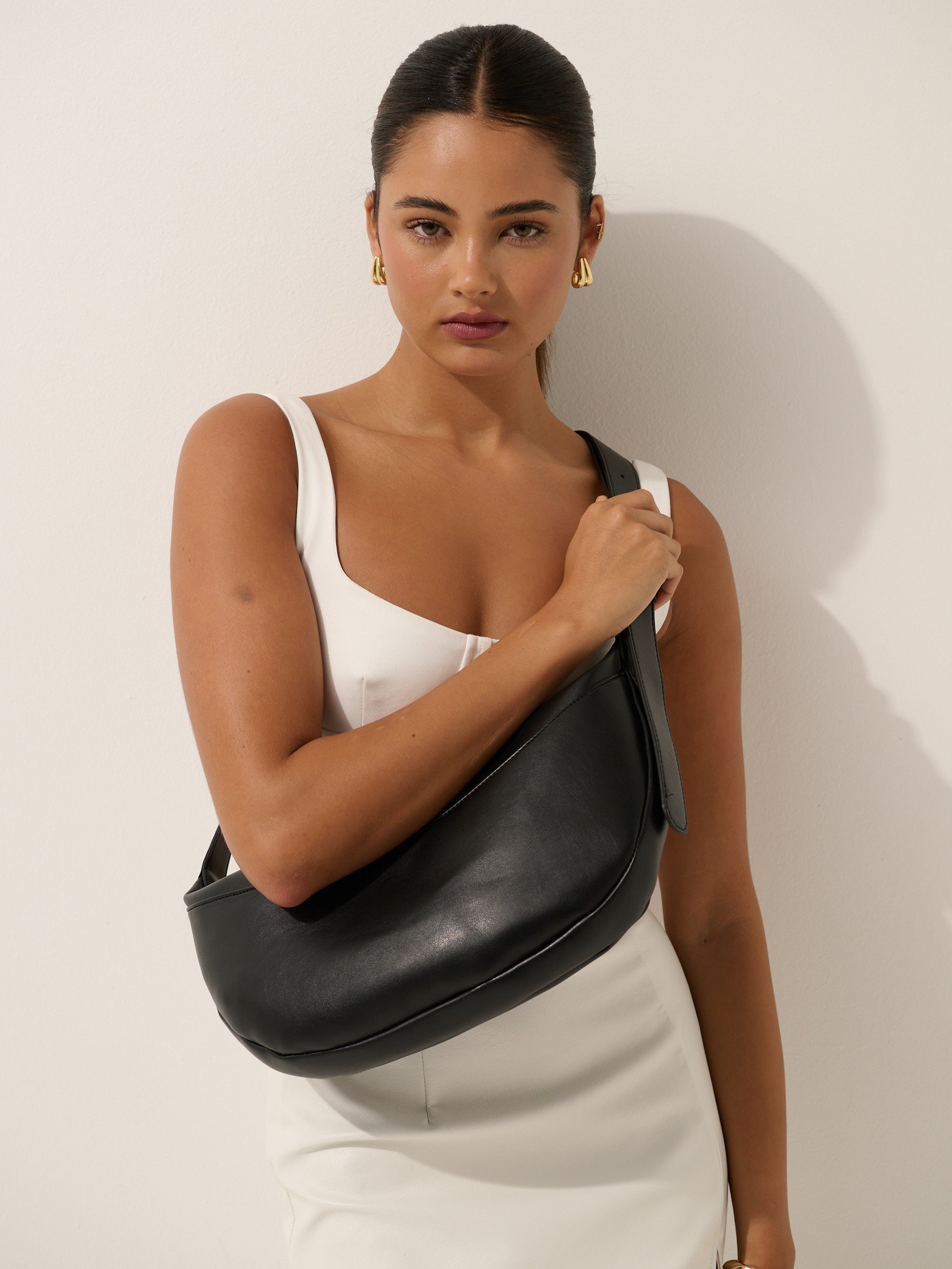 Hobo Crossbody Bag in Black