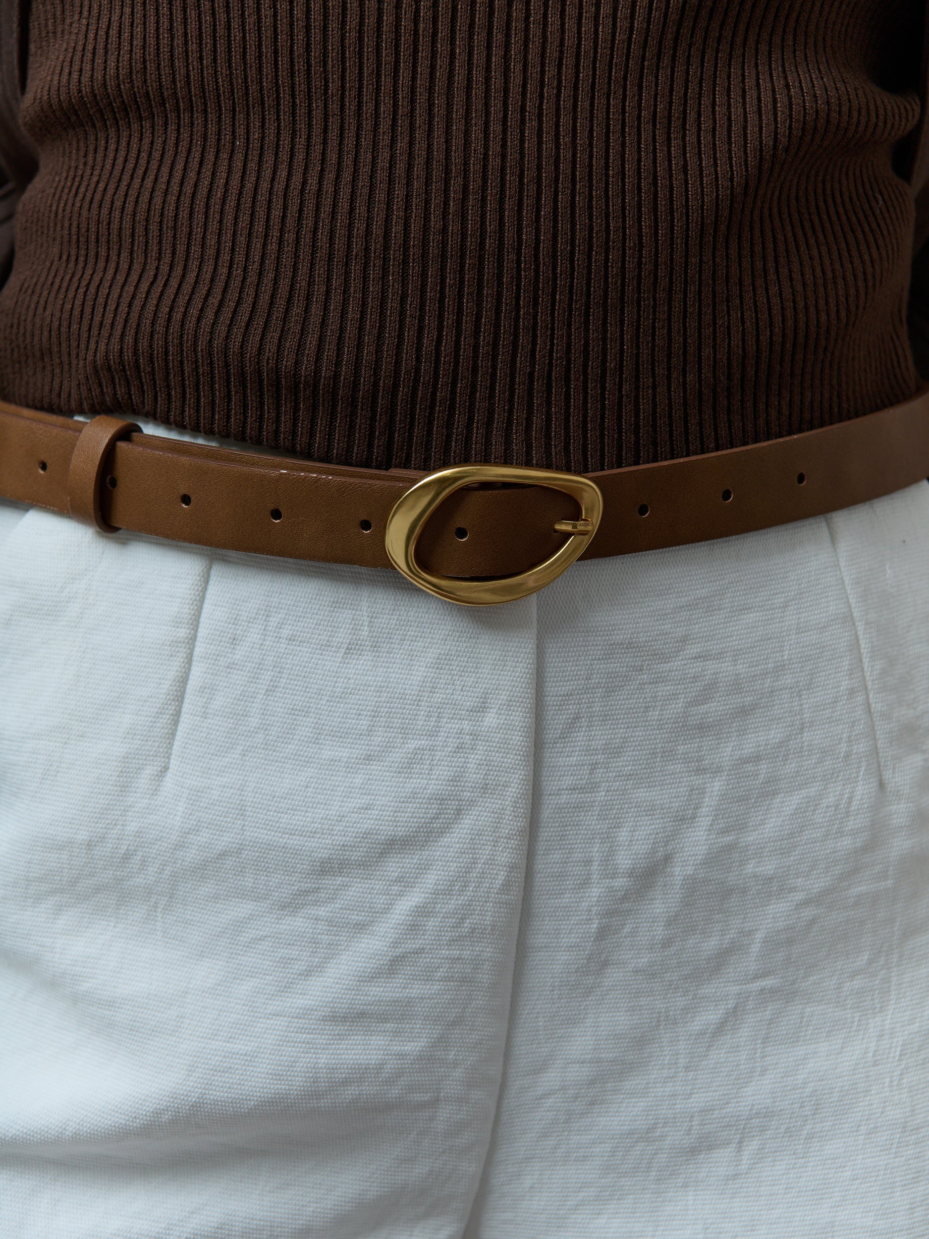 Oval Buckle PU Leather Belt in Brown