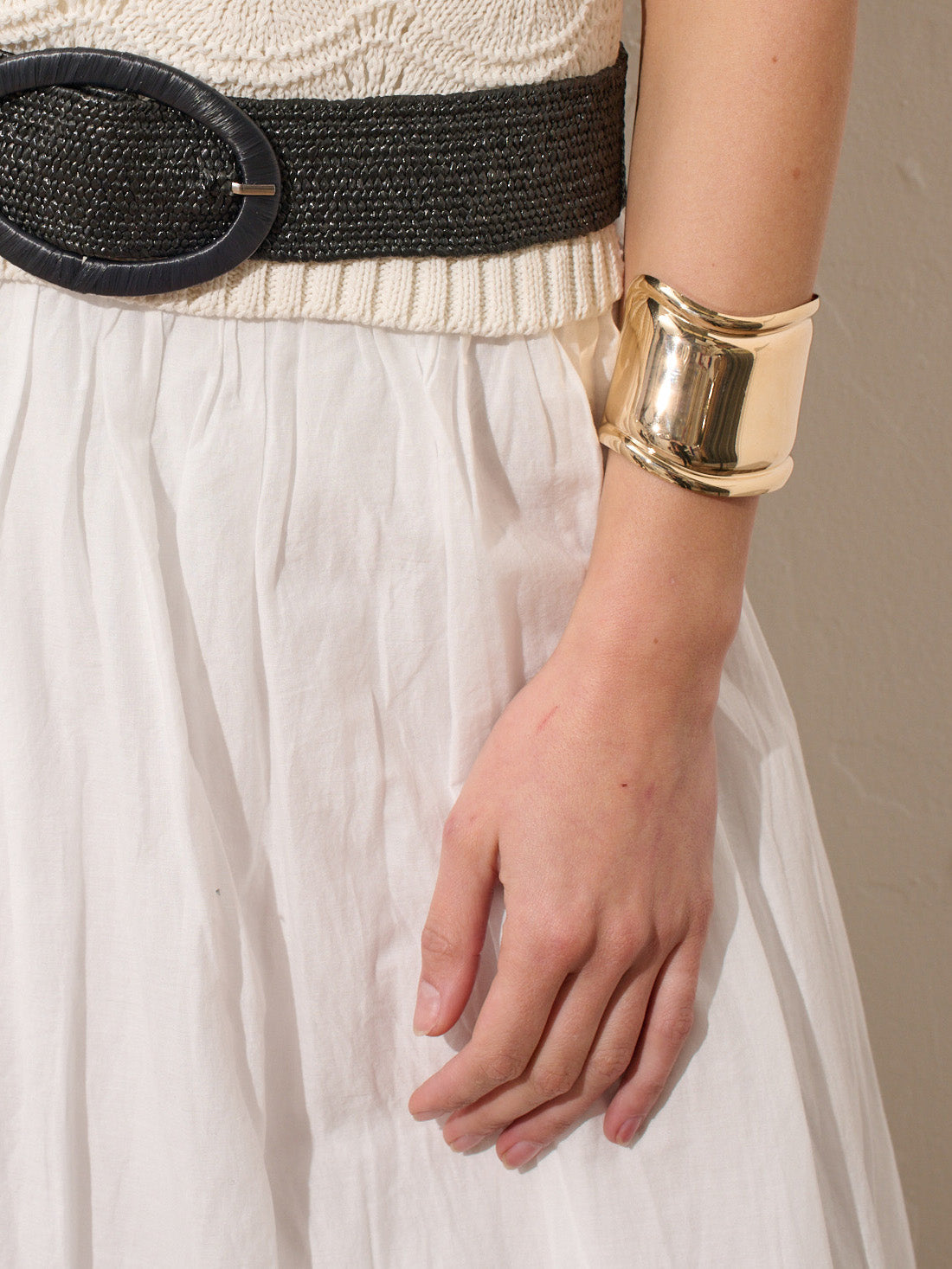 Metal Cuff Bangle in Gold