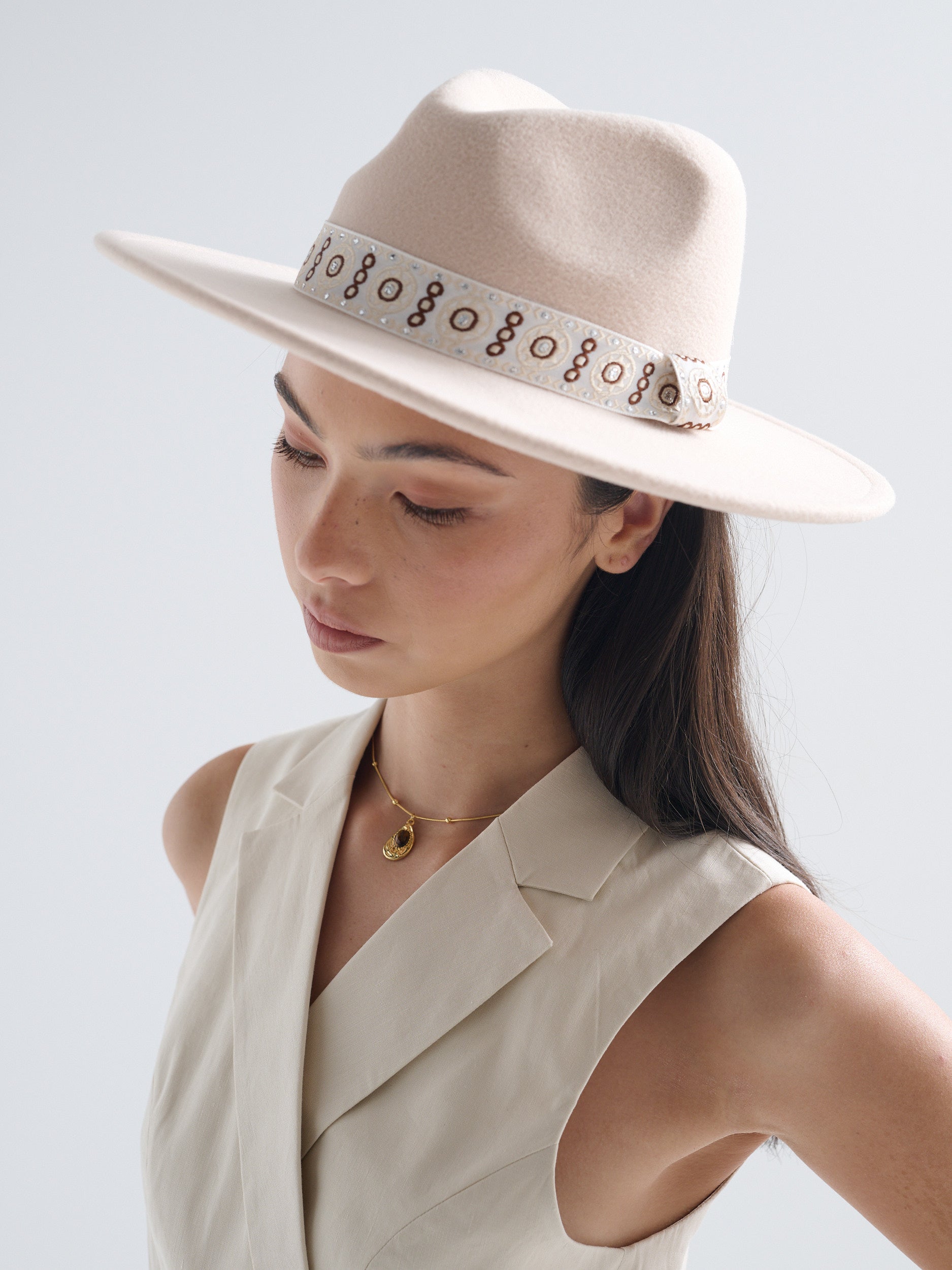 Lisa Trim Fedora Hat in Beige