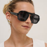 Retro Aviator Sunglasses in Black