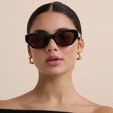 Lizzie Cat-Eye Sunglasses in Black