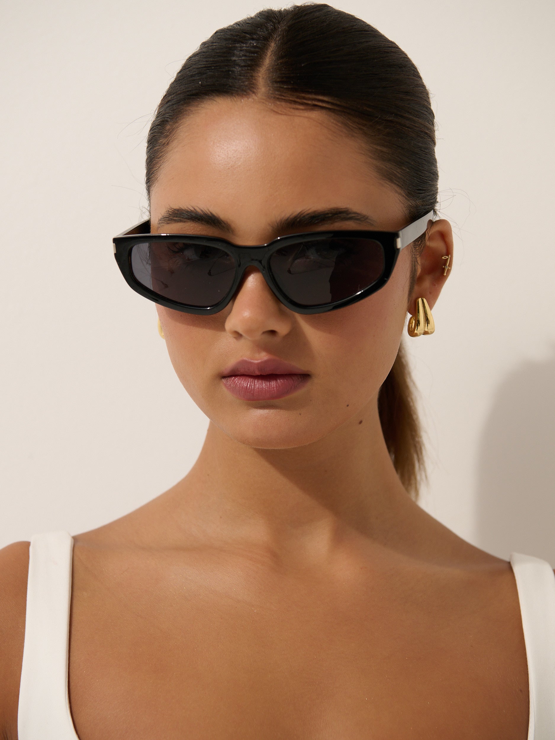 Bailey Angular Sunglasses in Black