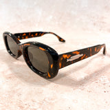 Ruby Retro Oval Frame Sunglasses in Tort