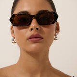 Kaiya Angular Sunglasses in Tort