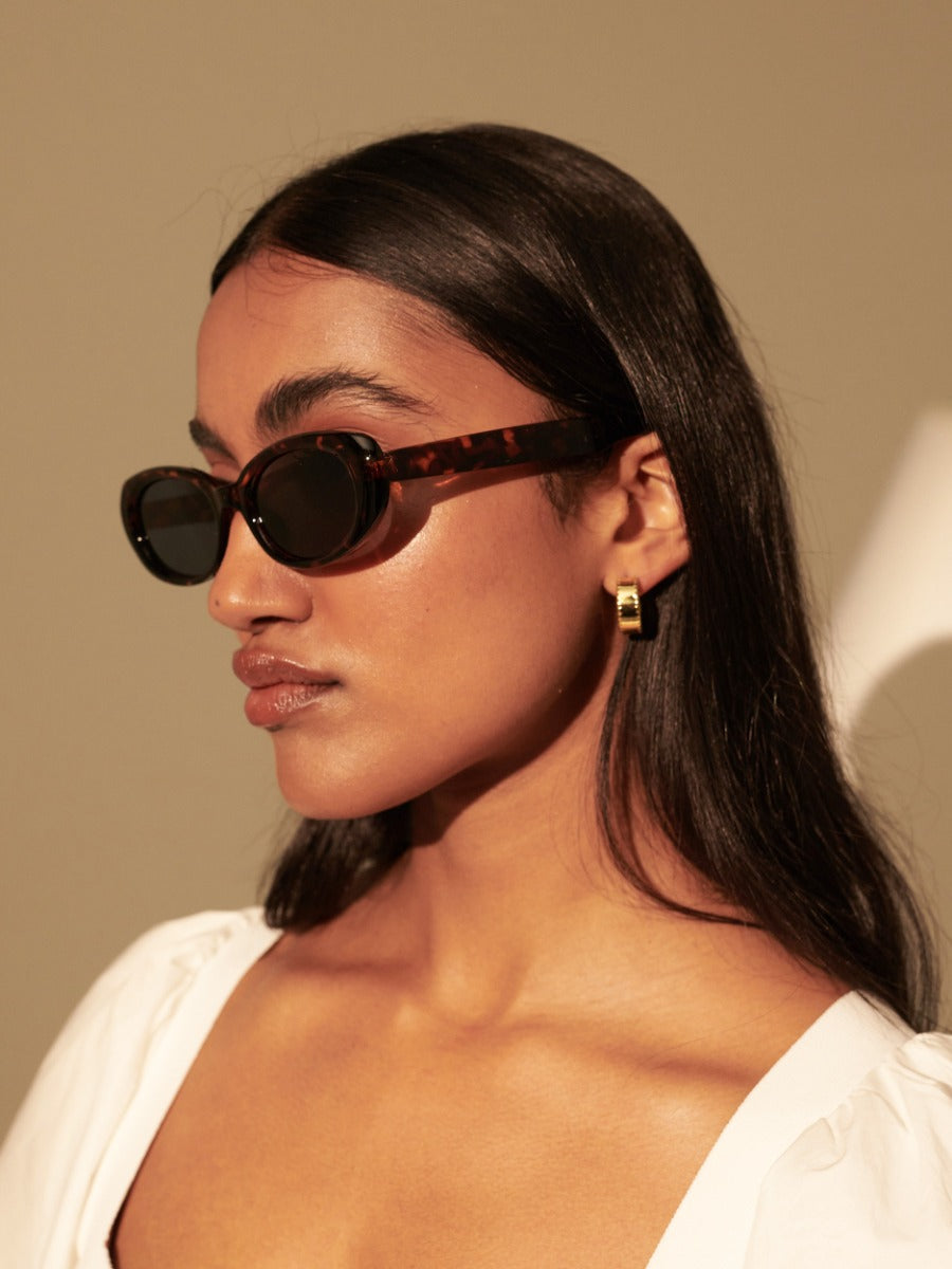 [Restocked] Mardi Oval  Retro Sunglasses