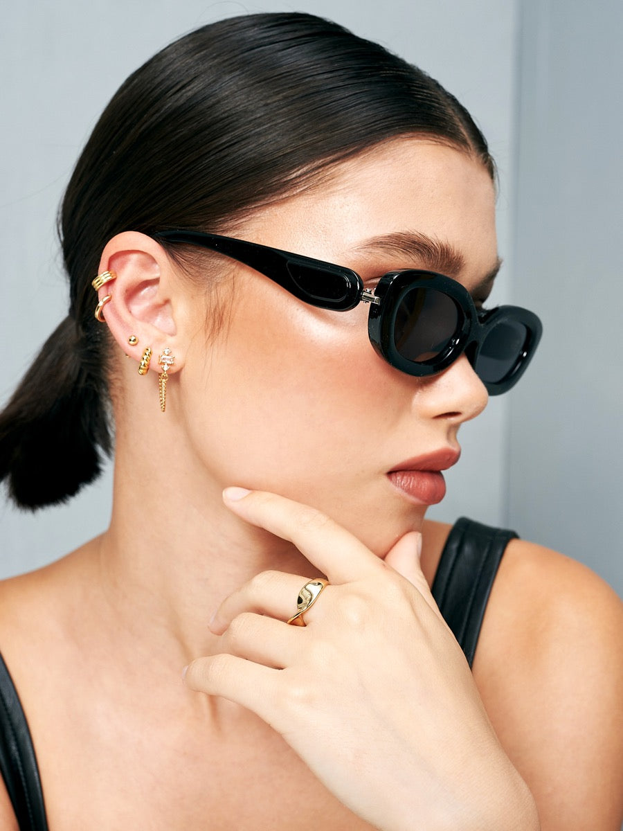 Luxury Retro Cool Fashion Classic Square Sunglasses For Men And Women- –  UNIQUE & CLASSY