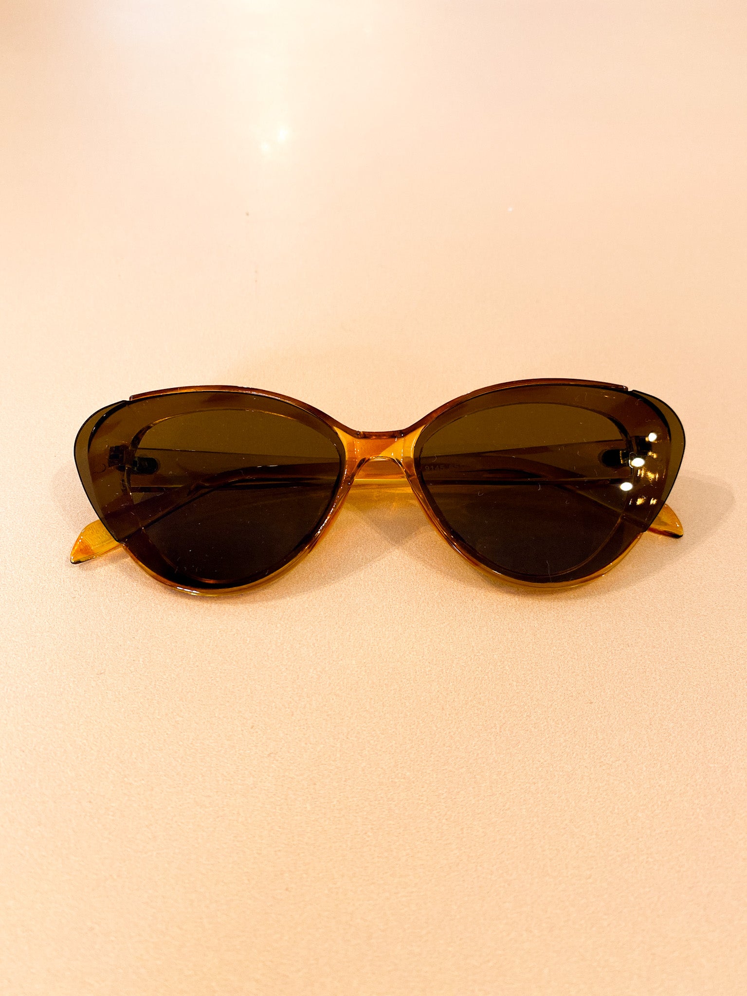 Abigail Cat-Eye Sunglasses in Brown