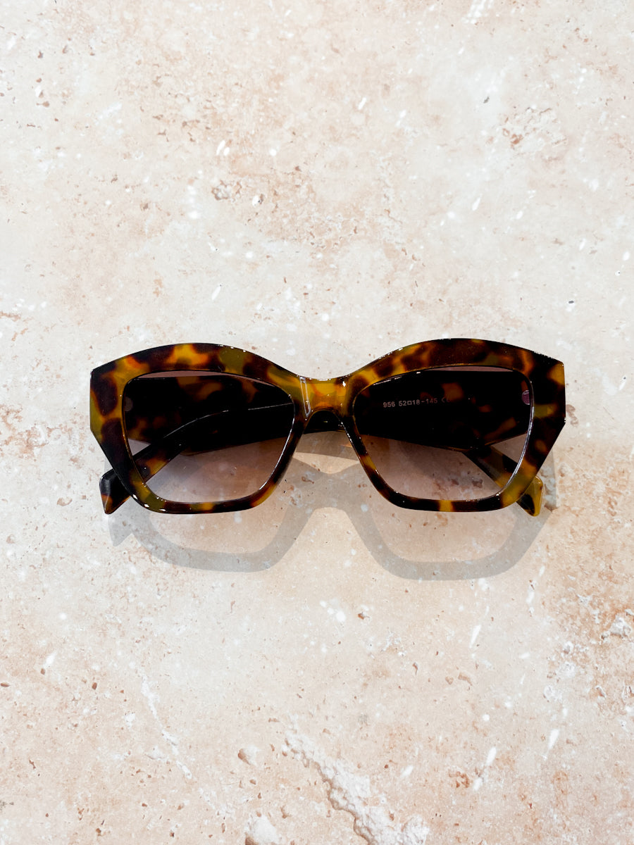 Gwyneth Oversized Sunglasses