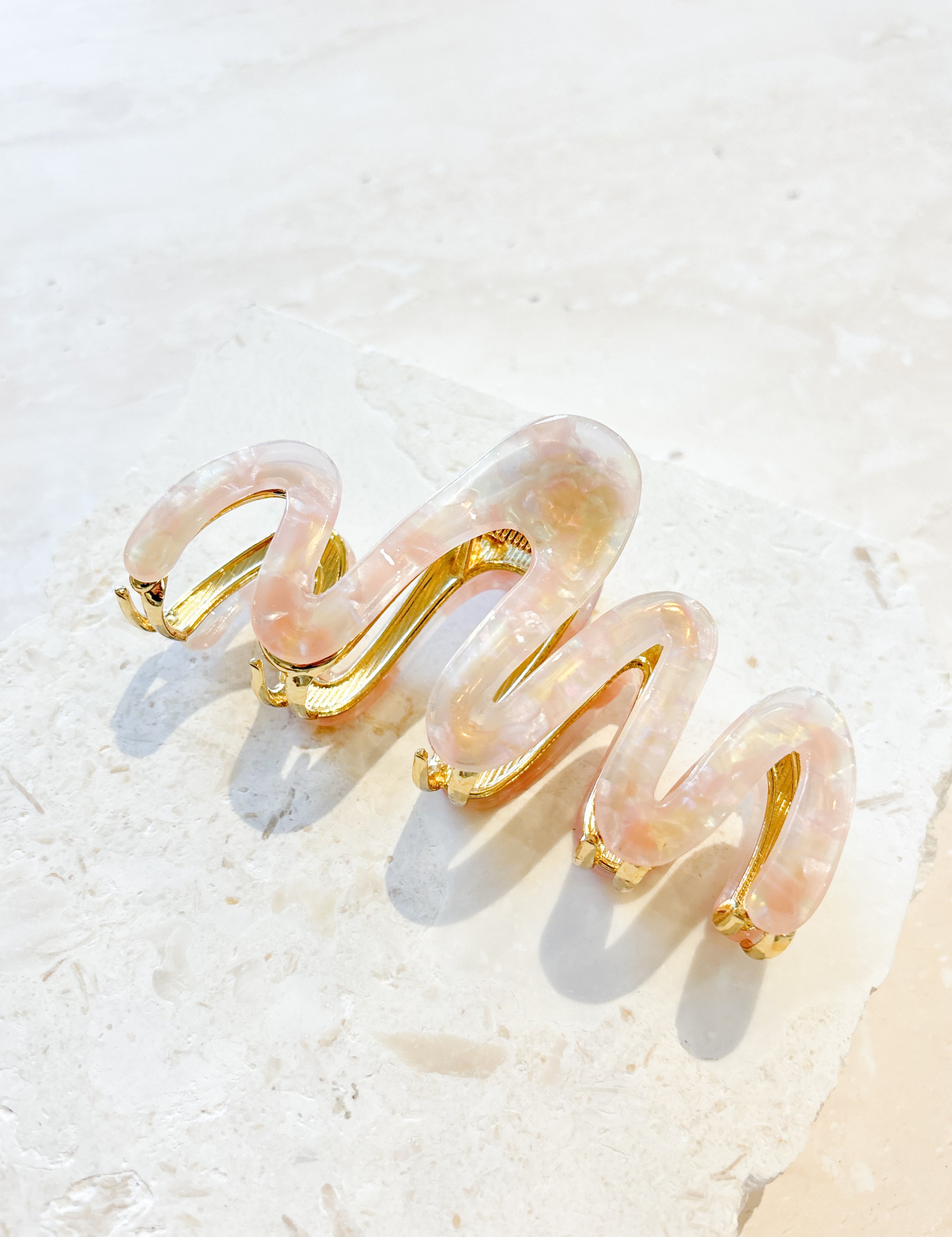 Wave Acrylic Metal Claw Clip (3col)