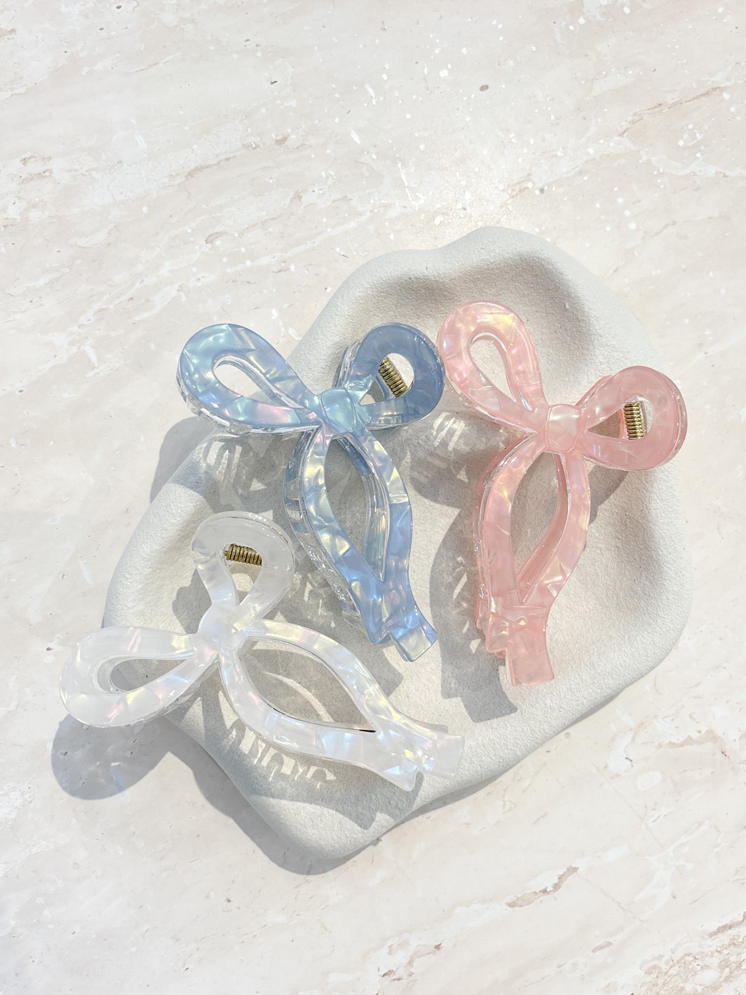 [Restocked] Honey Bow Acrylic Claw Clips (All colours)