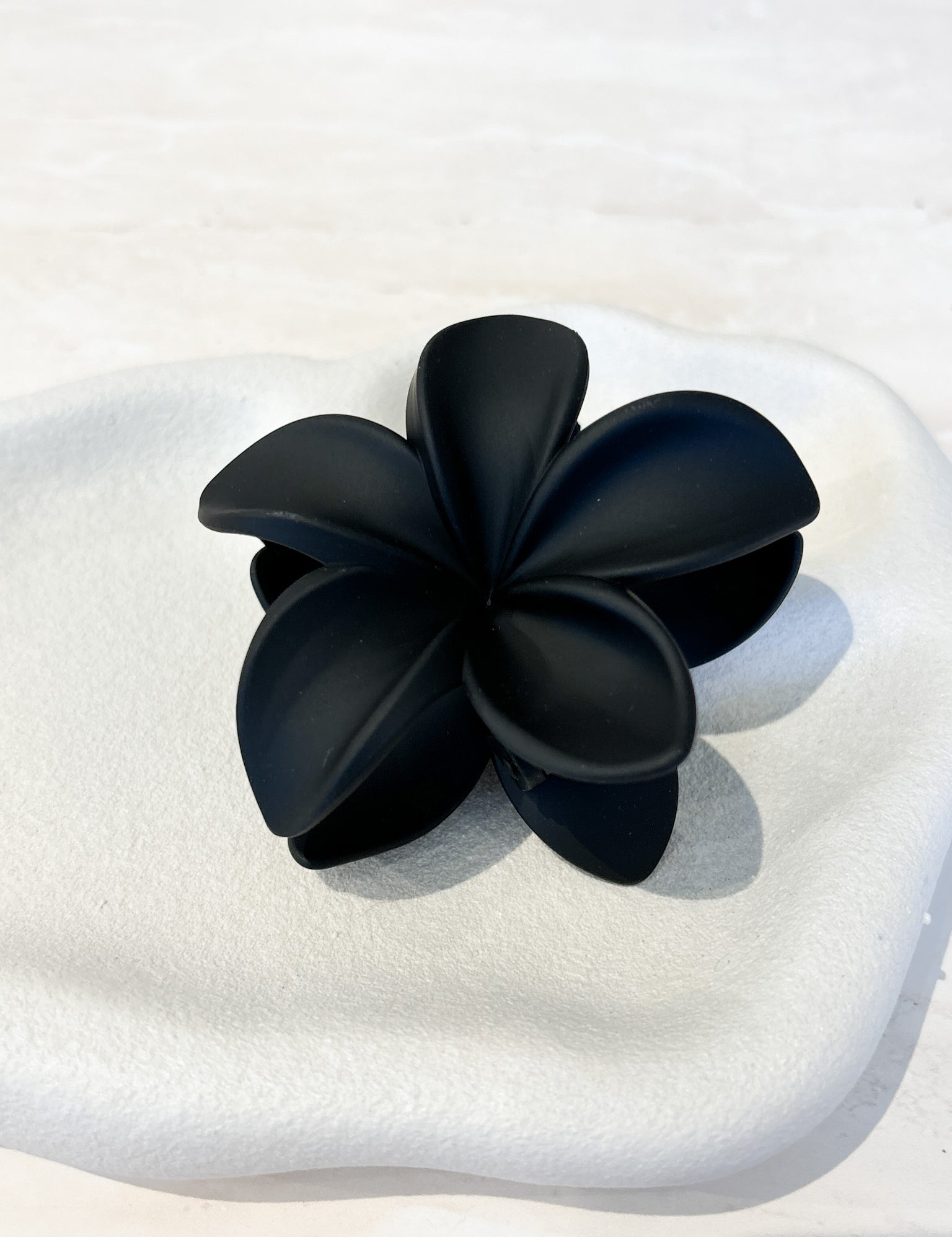 [Restocked] Hibiscus Matte Flower Claw Clips (4col)