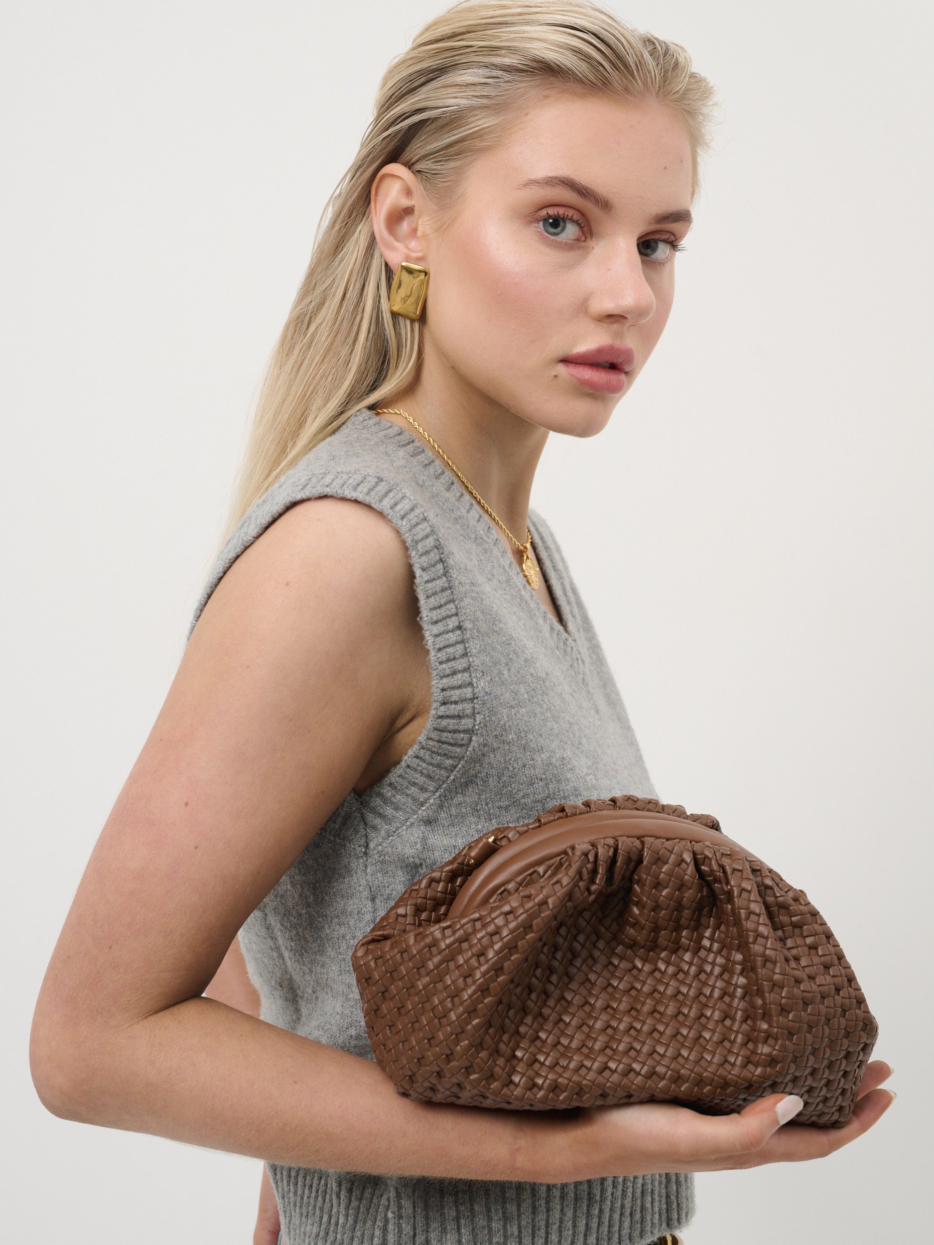 Venetia Woven Clutch Bag in Brown