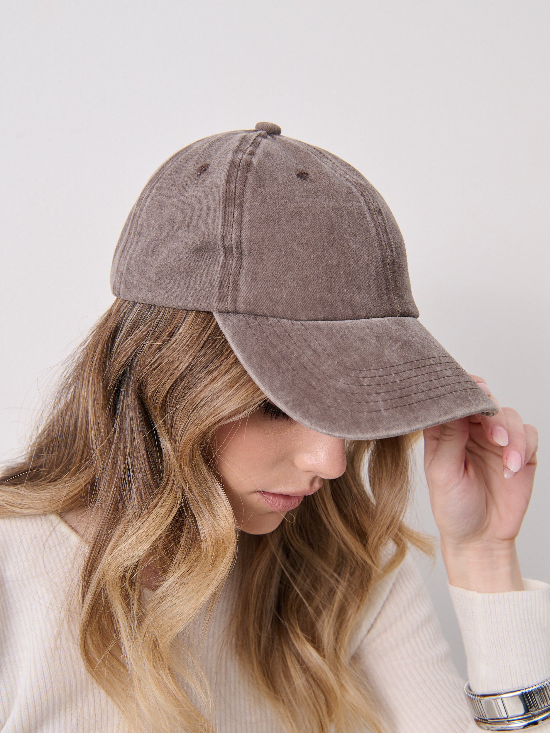 Christina Cotton Baseball Cap in Brown
