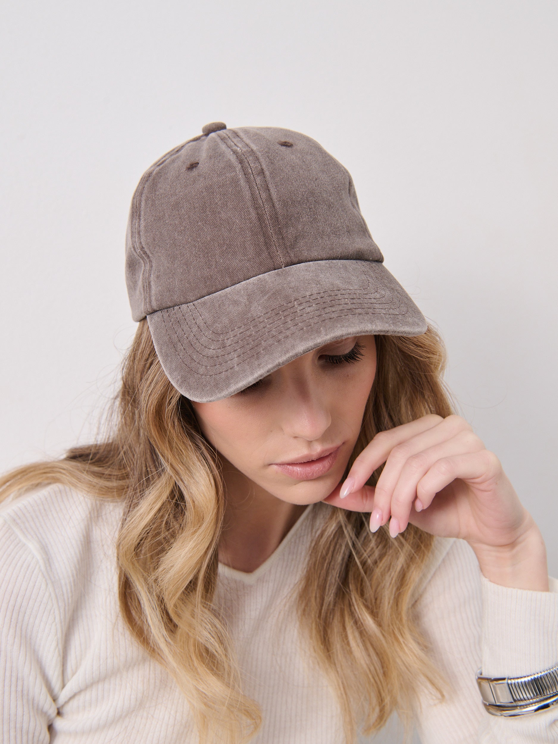 Christina Cotton Baseball Cap in Brown