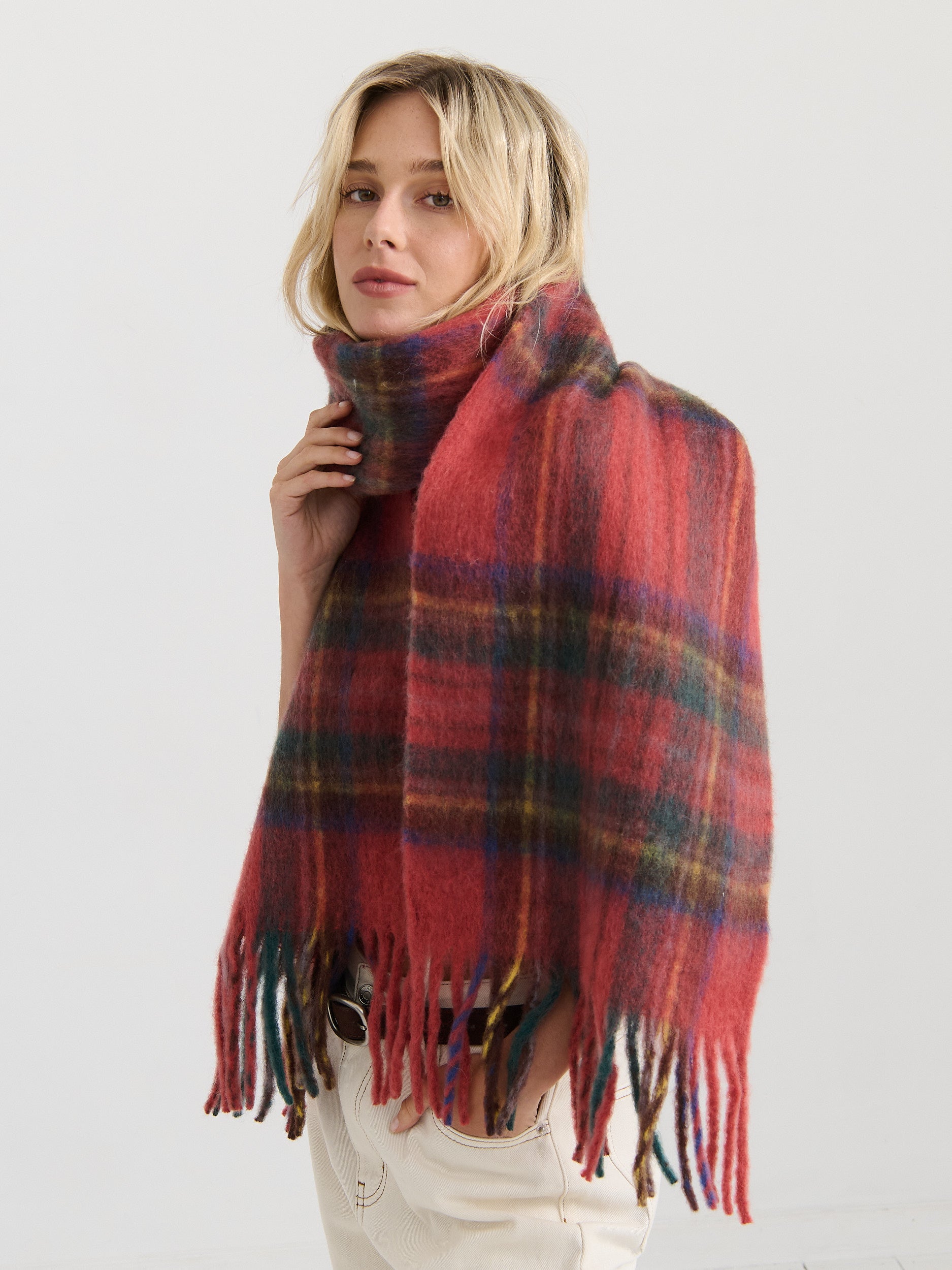 Vivian Checkered Fluffy Scarf