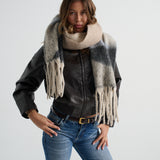 Boston Fluffy Scarf