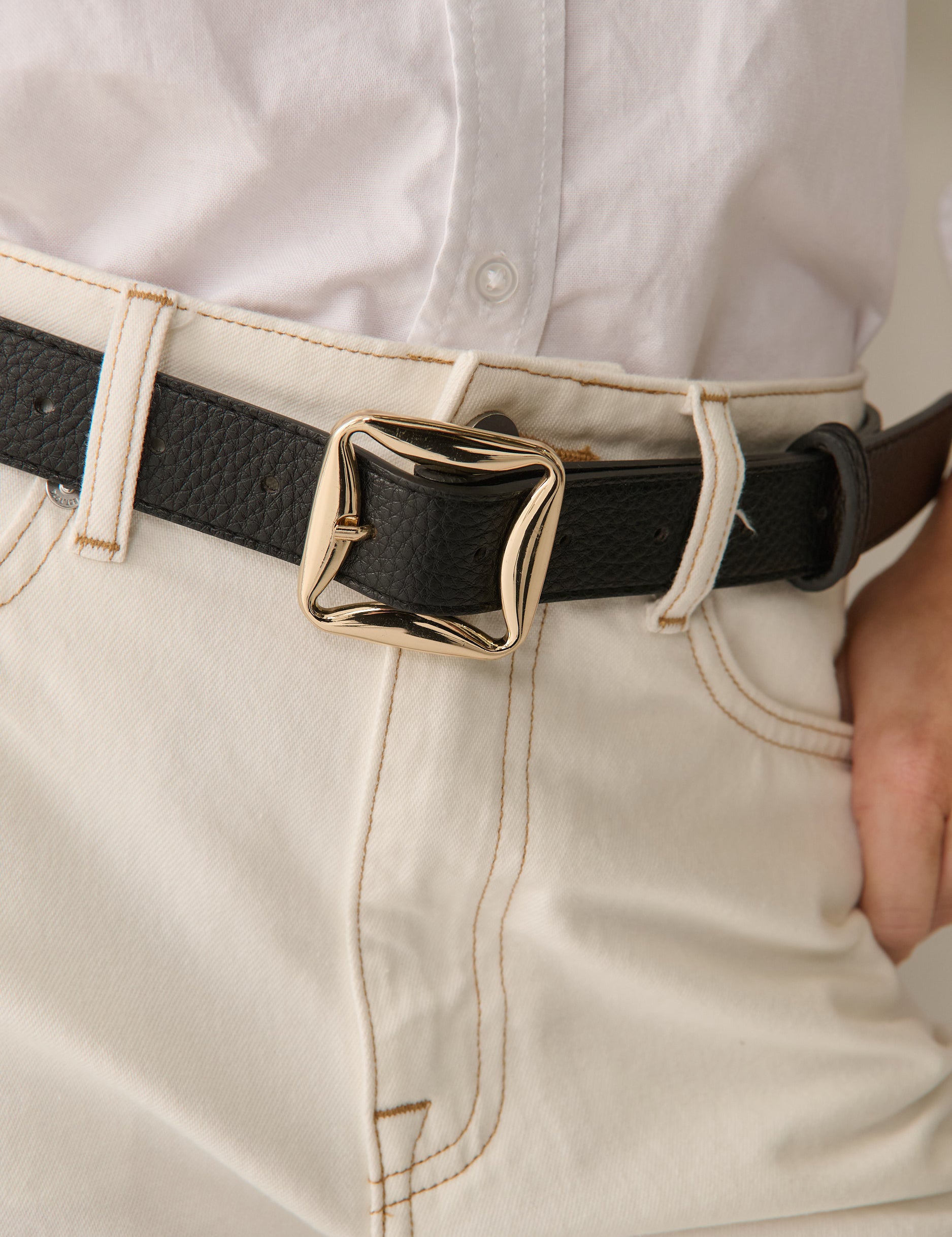 Matte Maison Square Buckle Belt