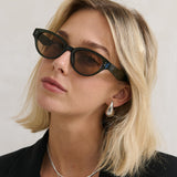Megan Oval Frame Sunglasses in Green