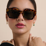 Jollie Angular Sunglasses in Tort