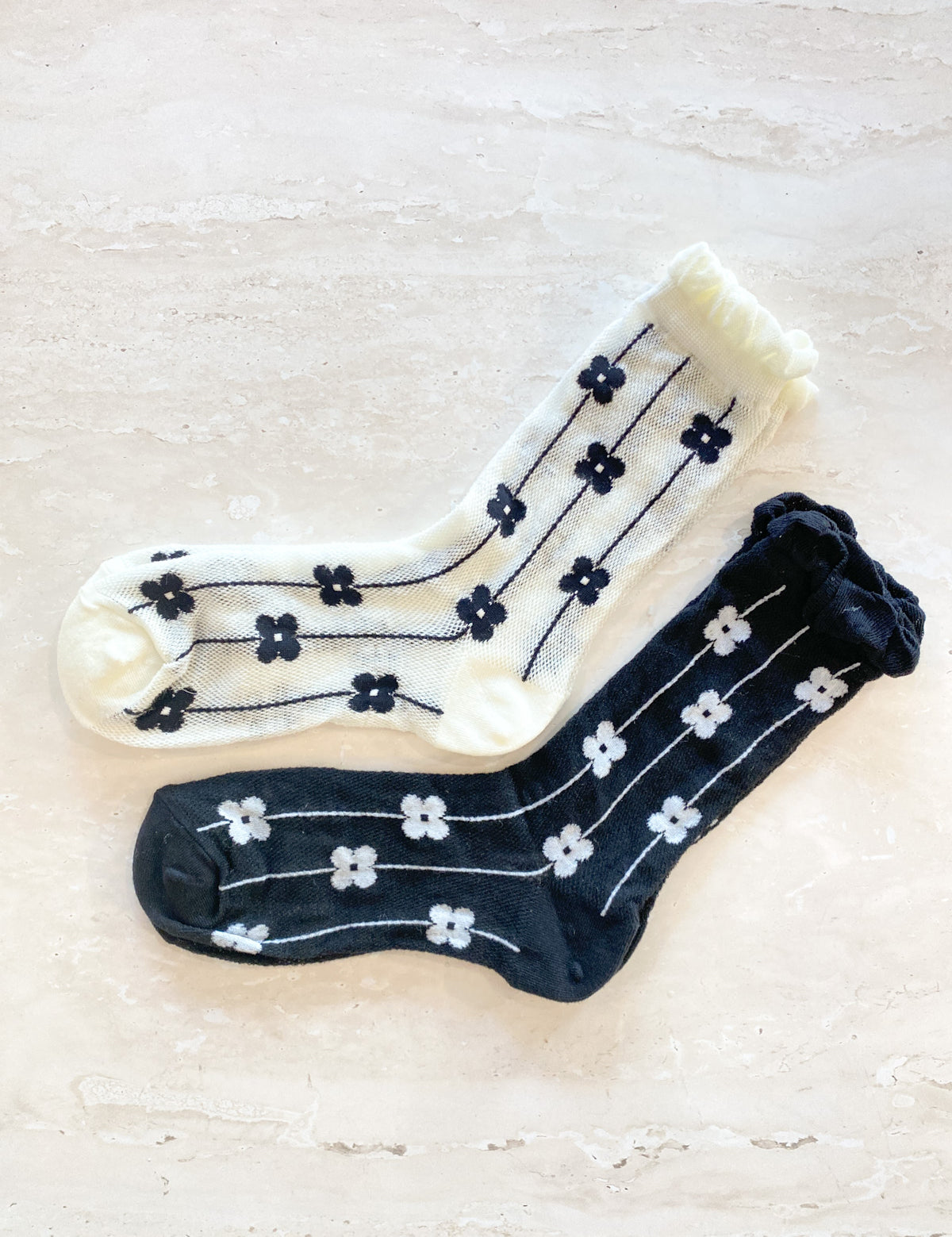 Lightweight Daisy Mesh Socks