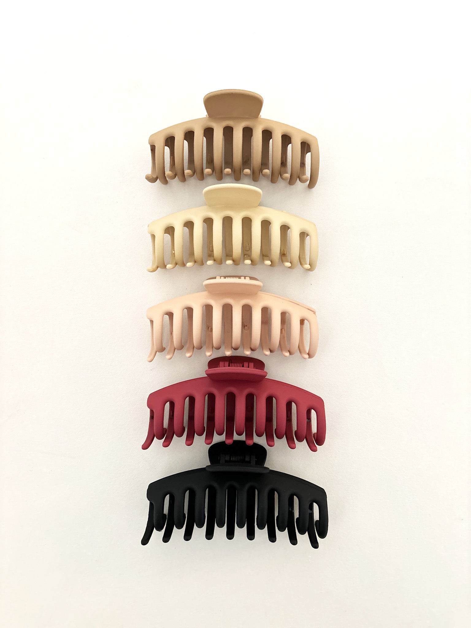Regina Matte Claw Clip
