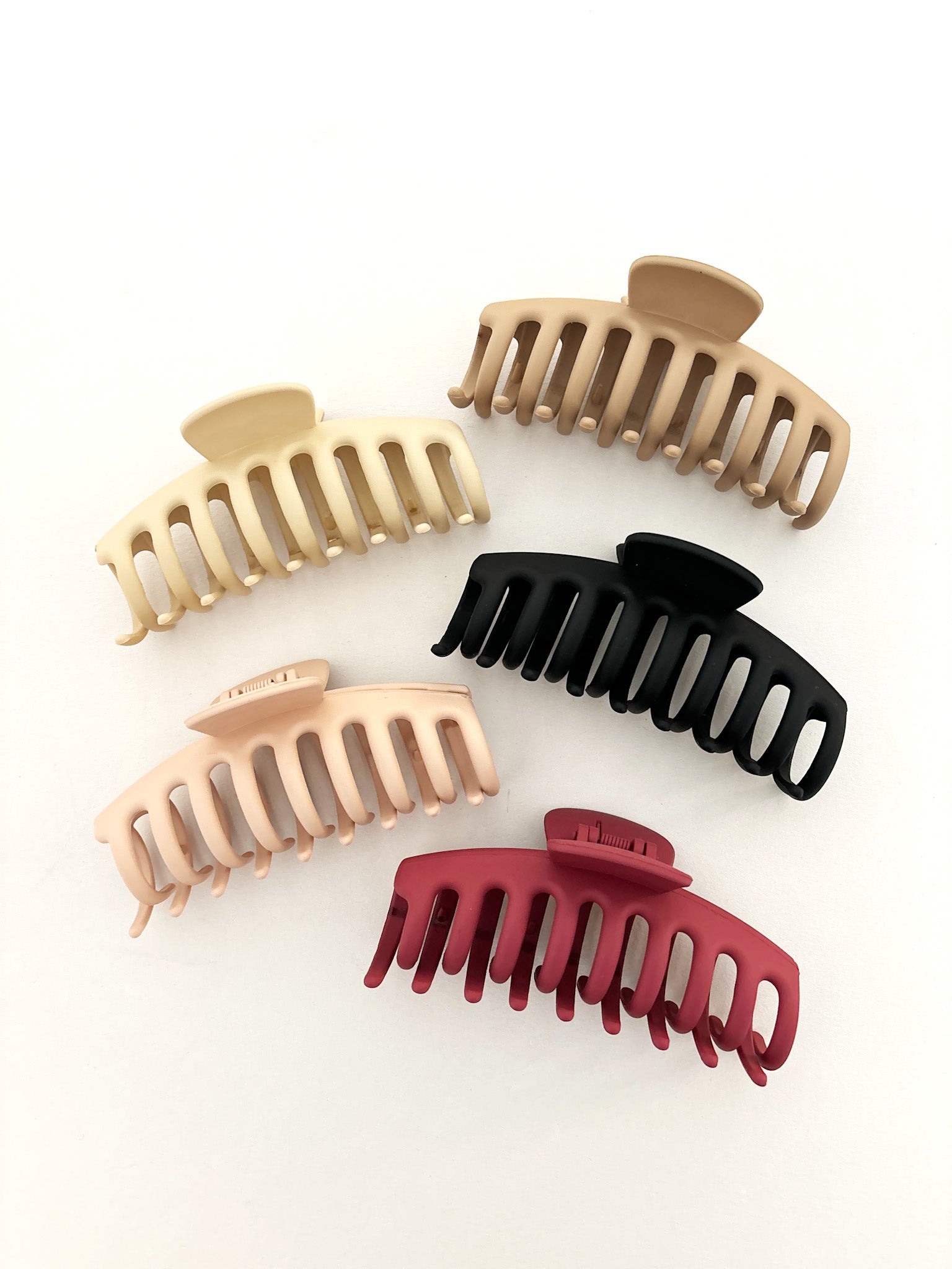 Regina Matte Claw Clip