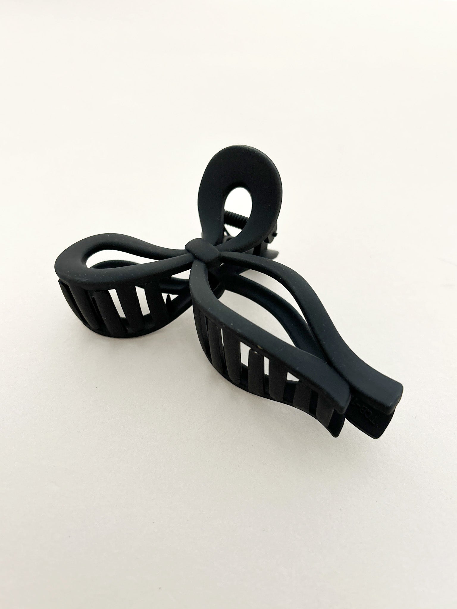 Romy Matte Bow Claw Clips (5col)