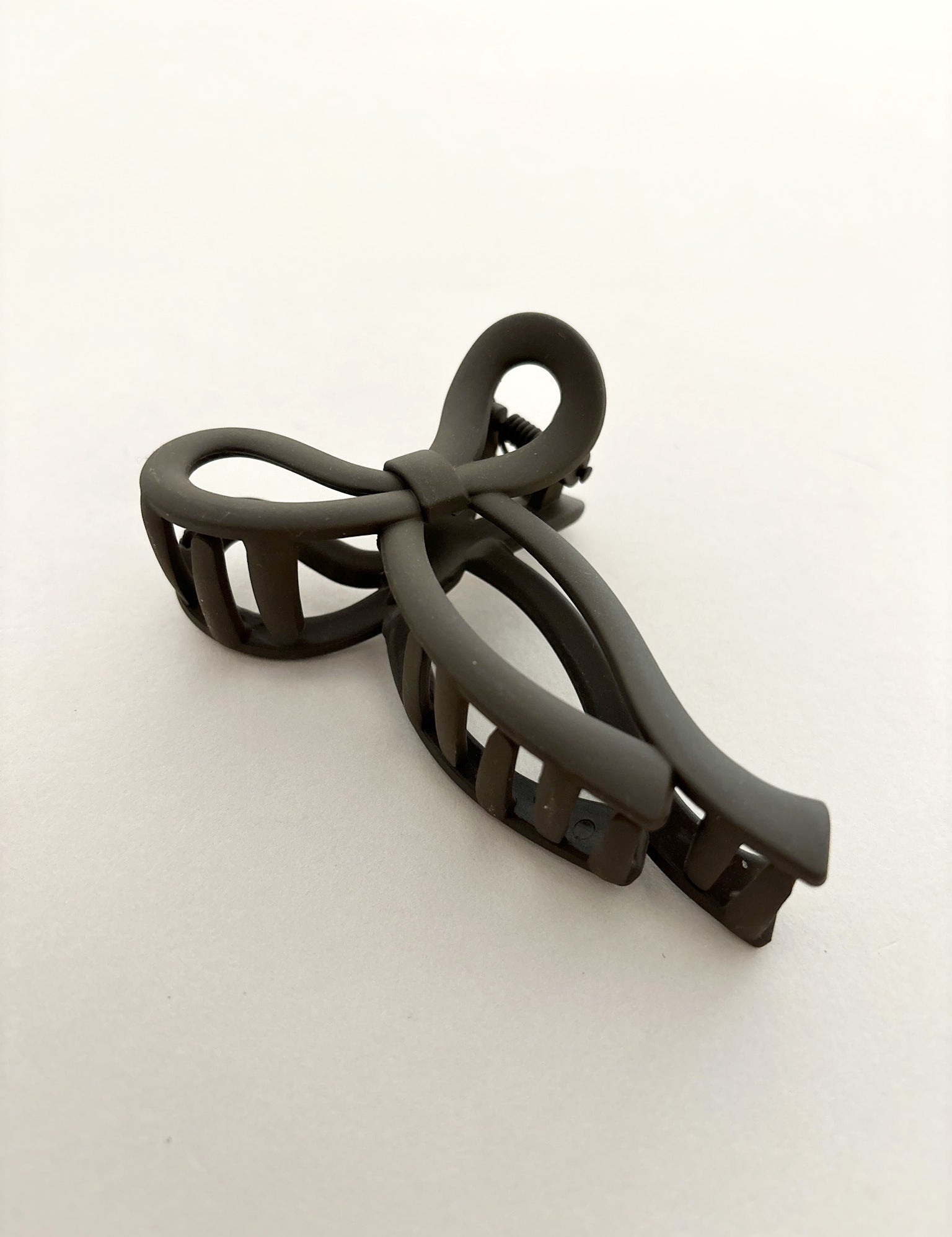 Romy Matte Bow Claw Clips (5col)