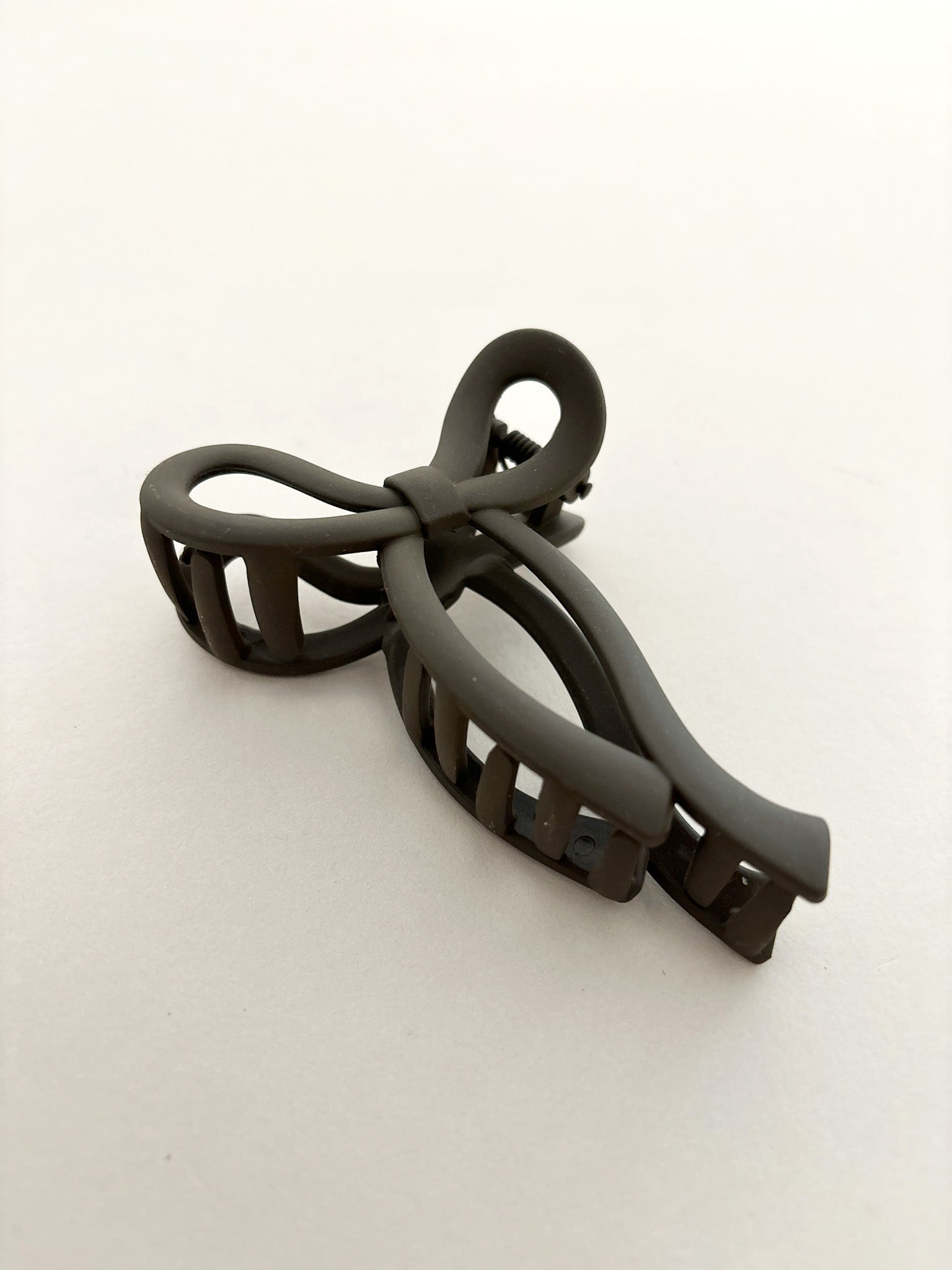 Romy Matte Bow Claw Clips (5col)