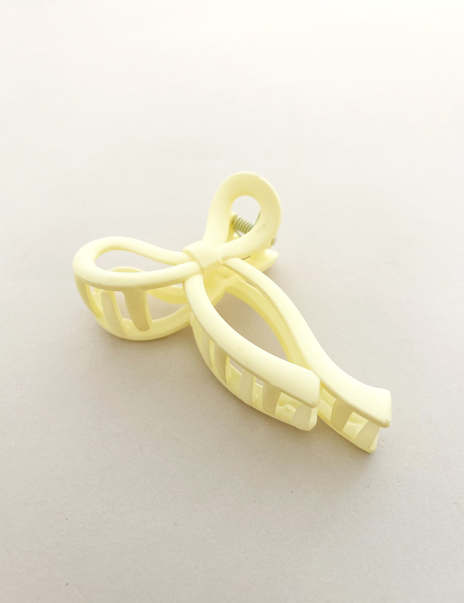 Romy Matte Bow Claw Clips (5col)