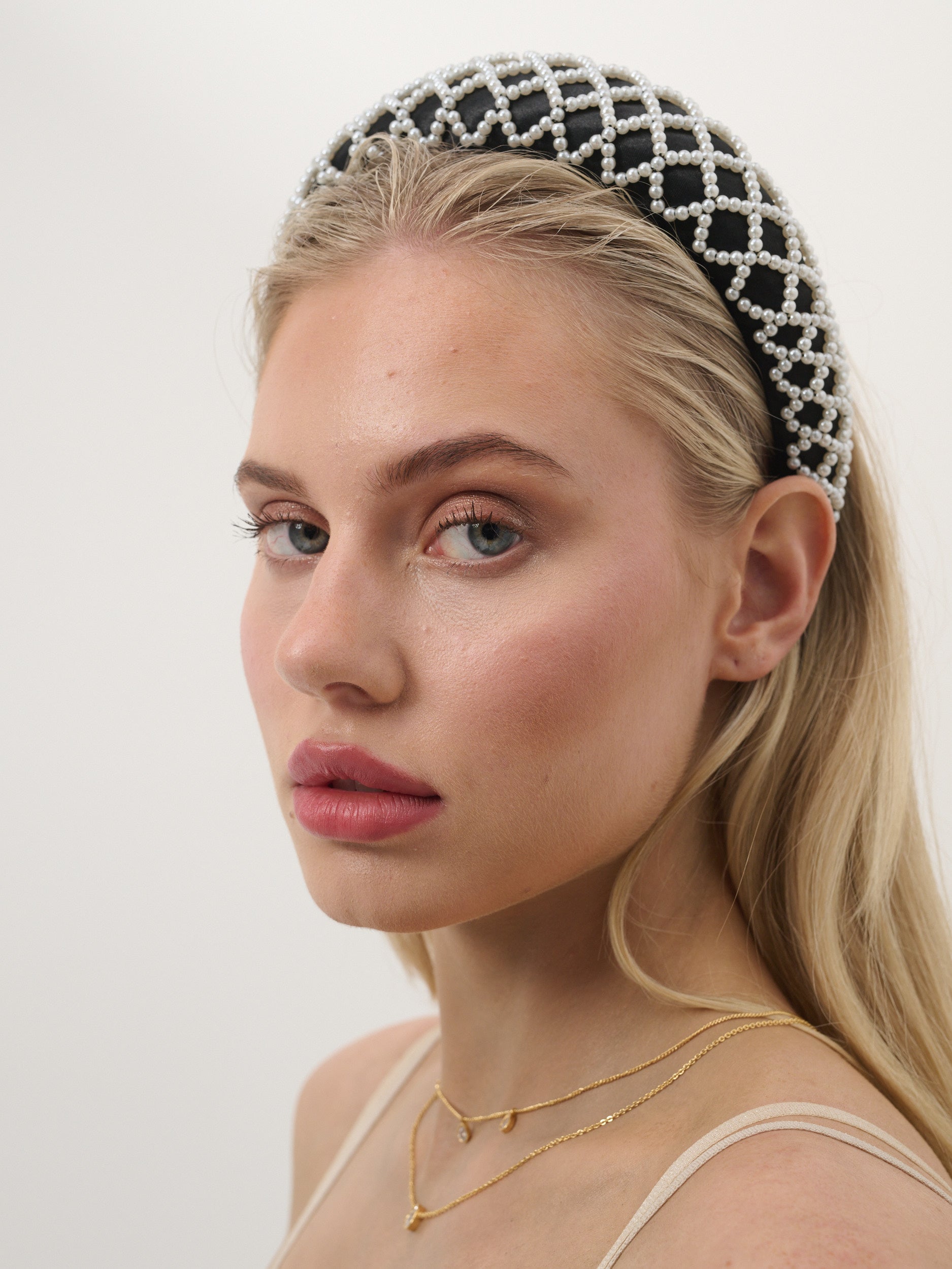 Lia Pearl Statement Headband