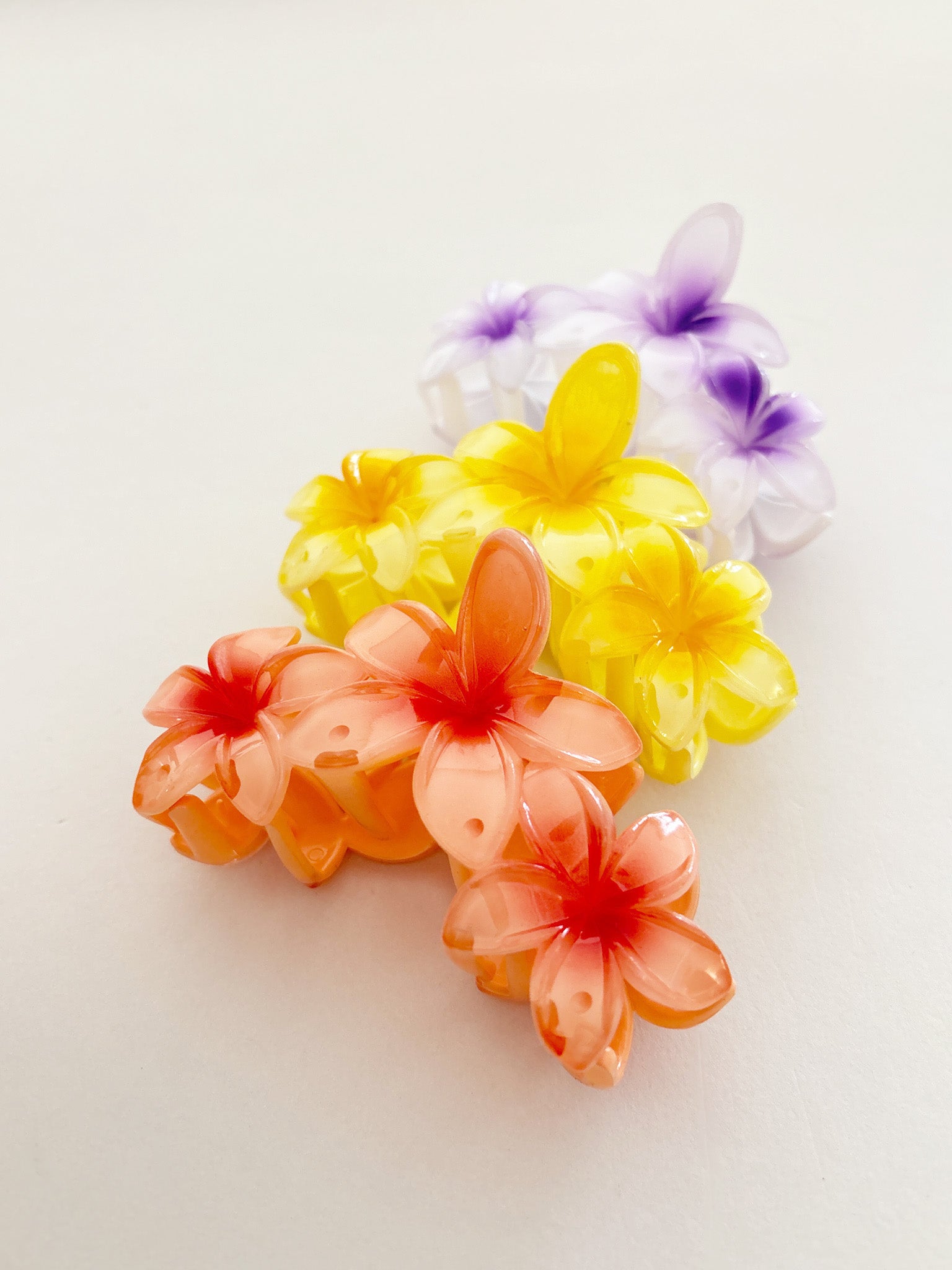 Triple Hawaiian Flower Claw Clip (All Restocked)