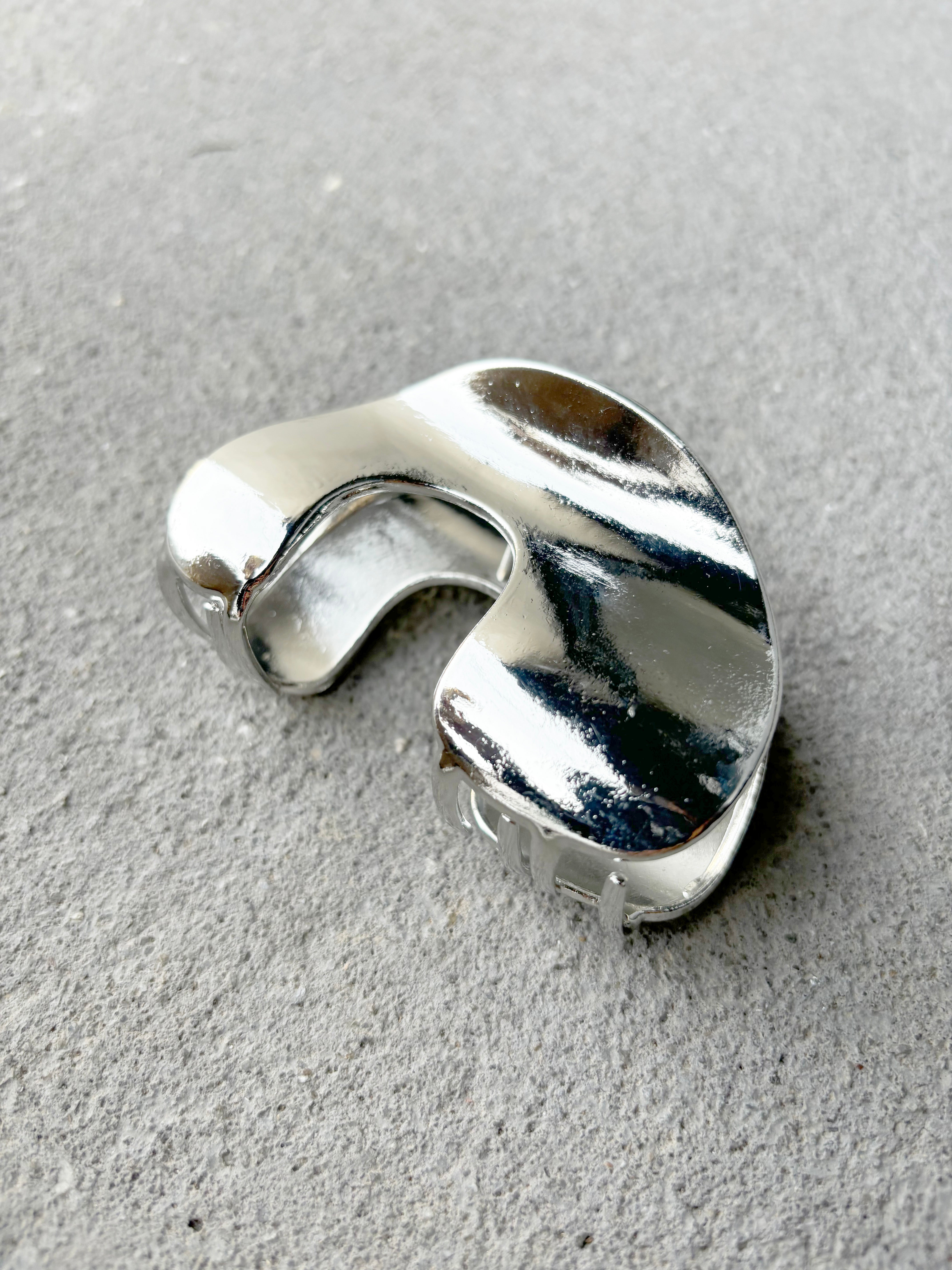 Colette Metal Hair Claw Clips (2col)