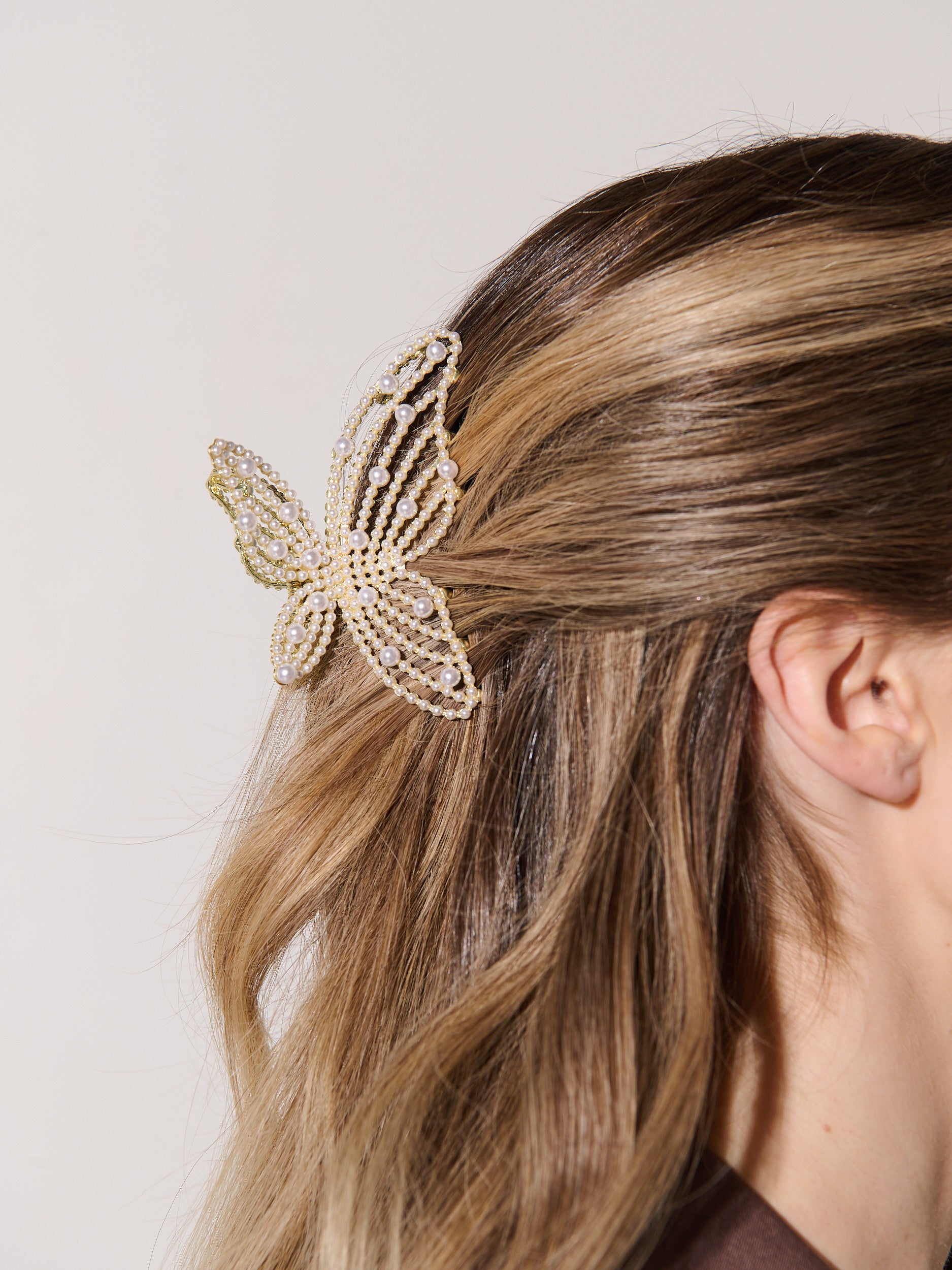 Faux Pearl Butterfly Hair Claw Clip