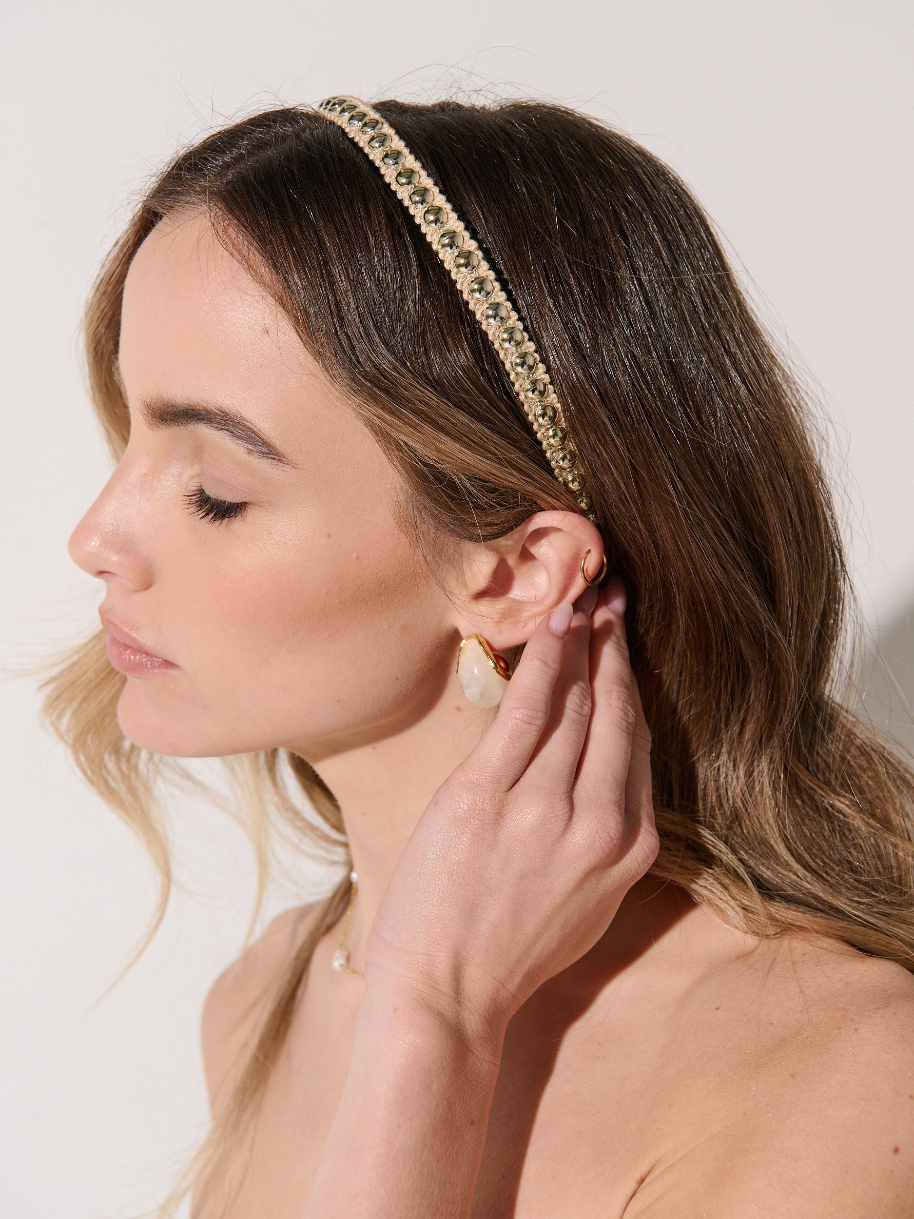 Elaine Stud Skinny Headband in Champagne