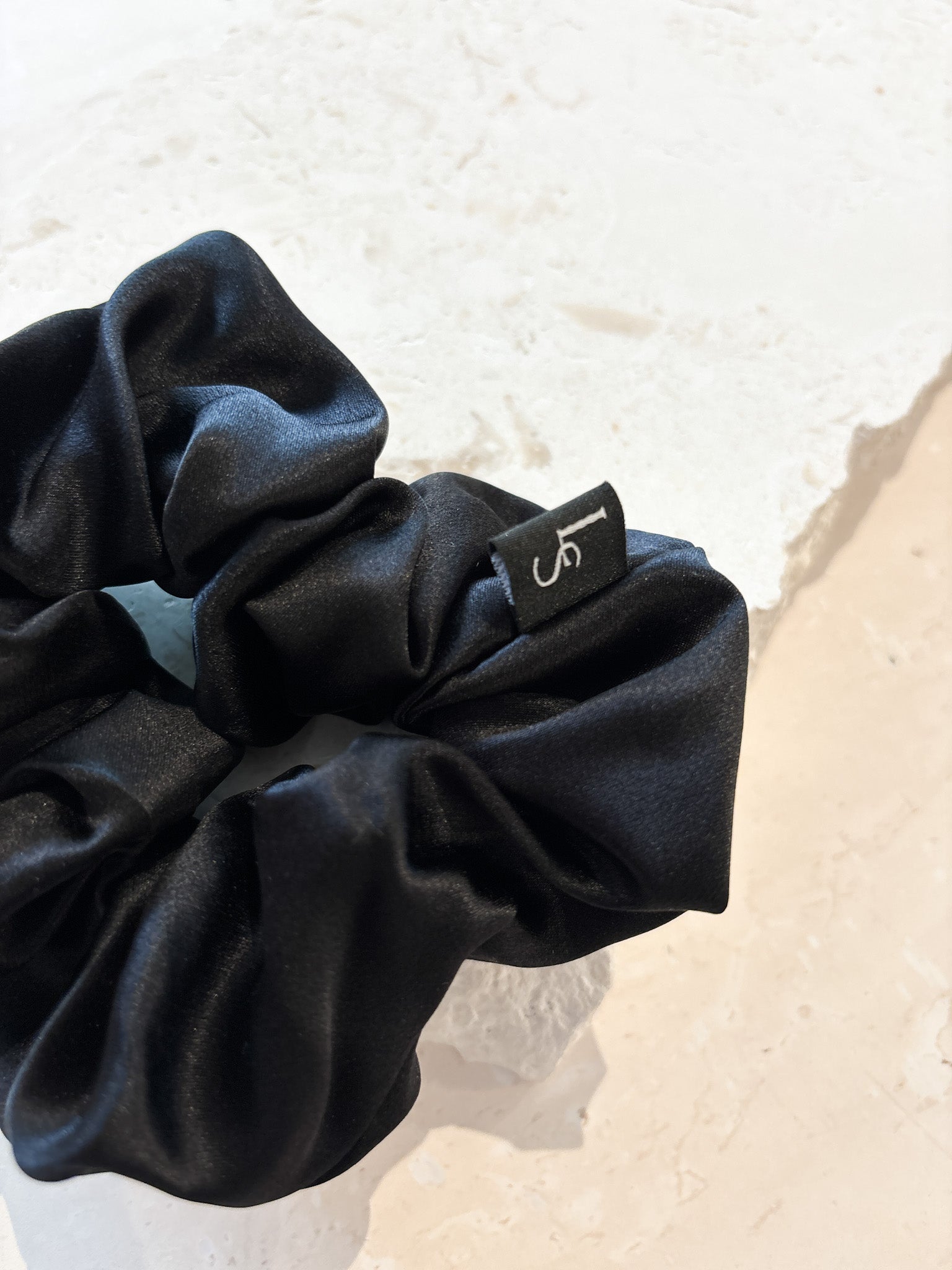 Lustre & Sage Silk Scrunchie in Black