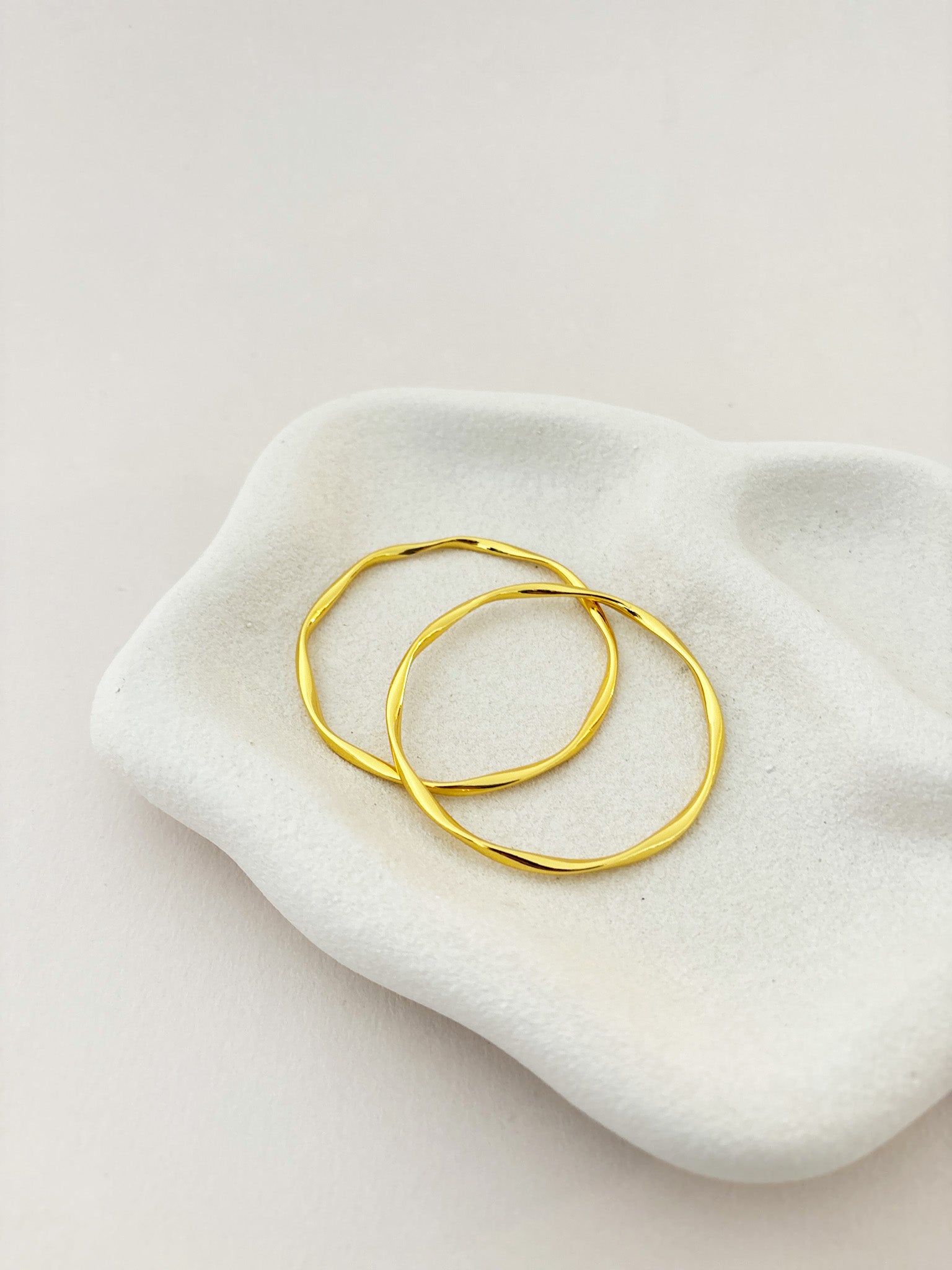 Skinny 18K Gold Plated Bangle 2pcs