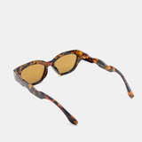 L&S Lizzie Cat-Eye Sunglasses in Tort