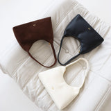 L&S Katie Shoulder Bag in Black