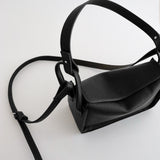 Jesselle Curve Shoulder Bag in Black
