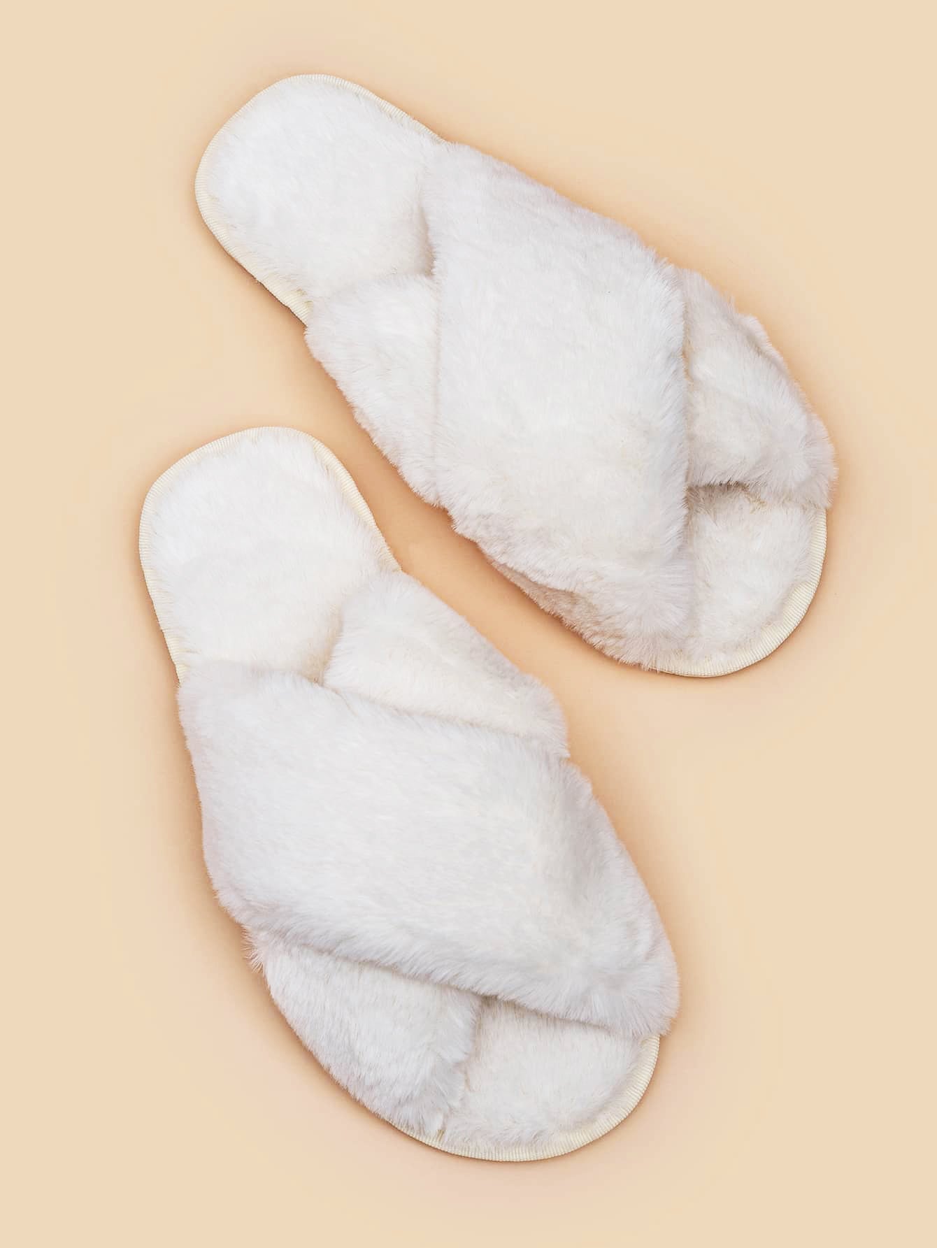 Skylar Fluffy Slippers (4 pairs/pack)