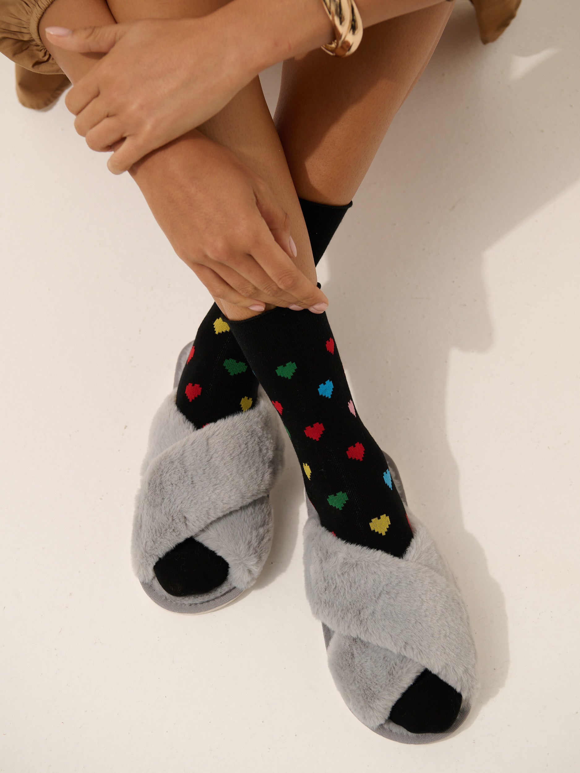 Skylar Fluffy Slippers (4 pairs/pack)
