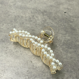 Twist Pearl Hair Claw Clip