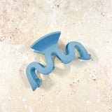 Cora Wavy Matte Claw Clip