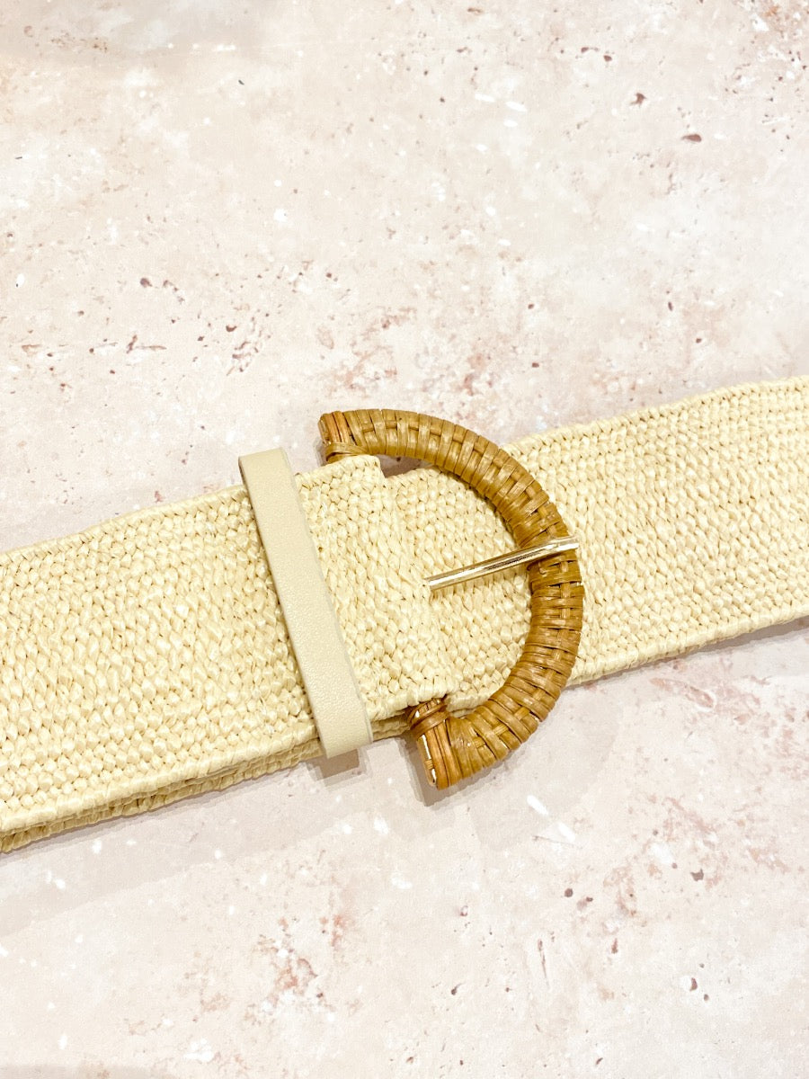 Archer Rattan Buckle Belt in Beige