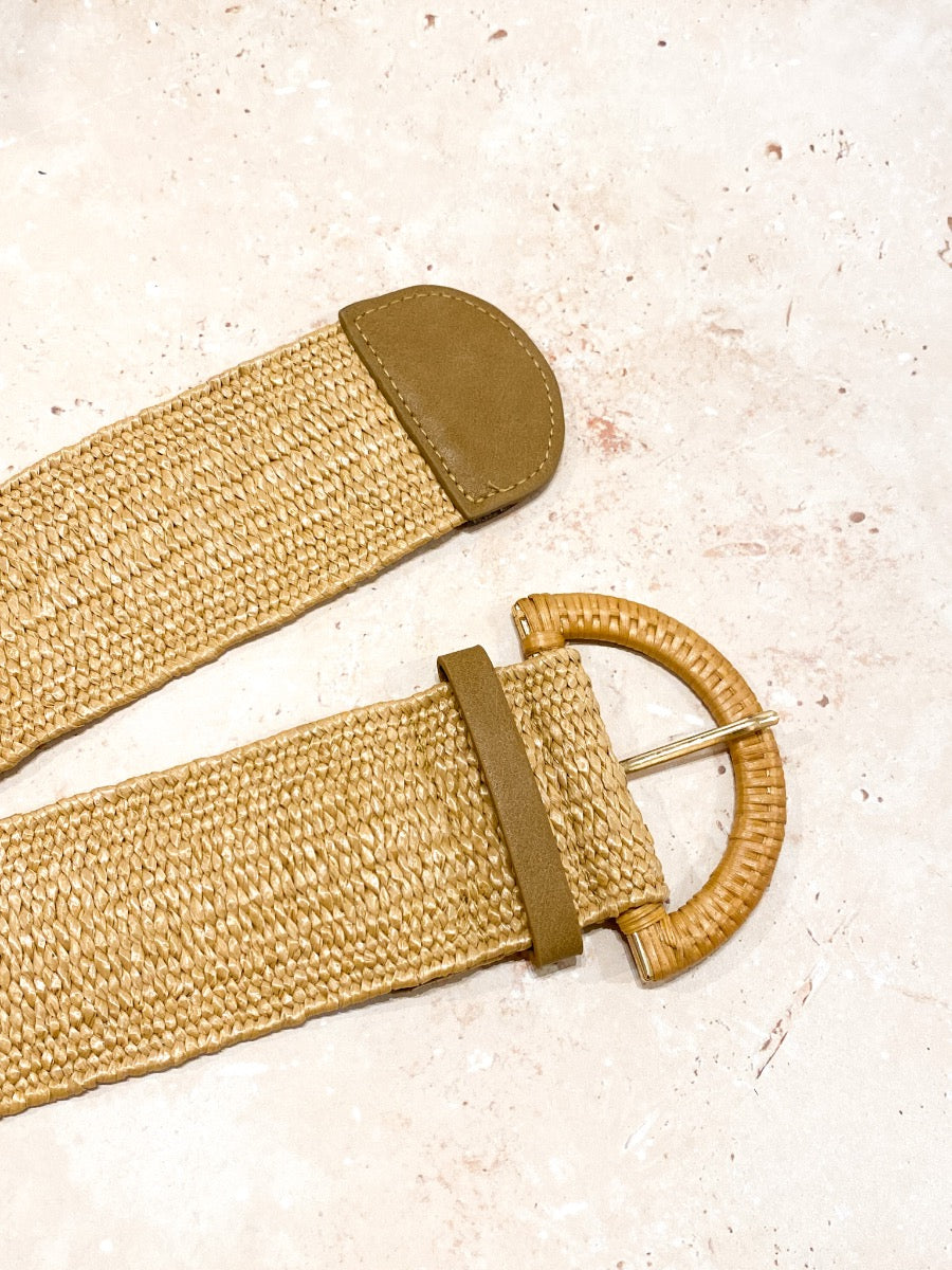 Archer Rattan Buckle Belt in Beige