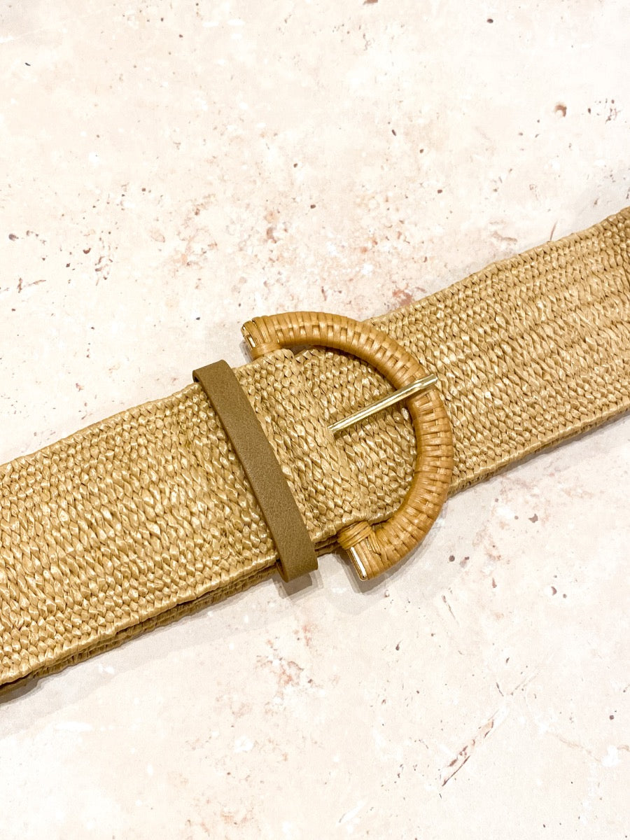 Archer Rattan Buckle Belt in Beige